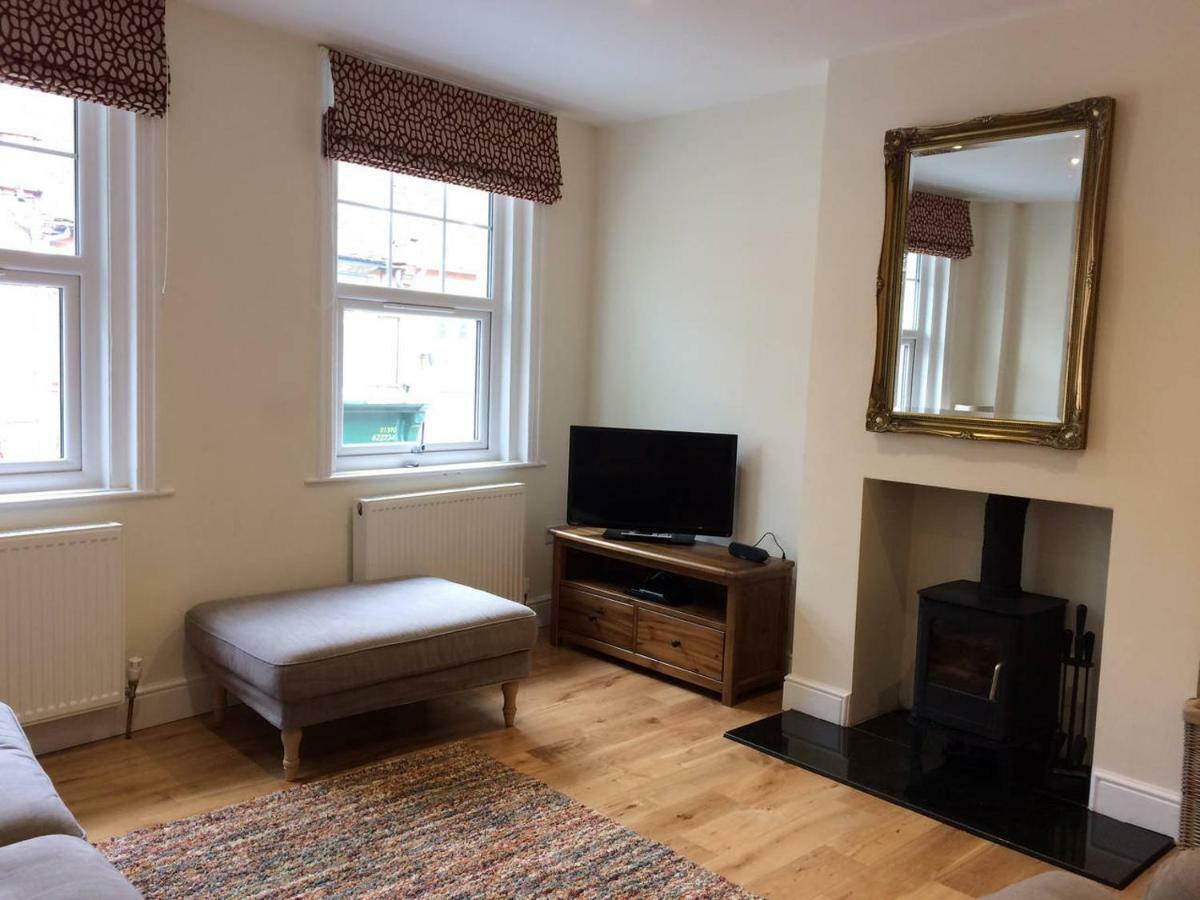 Brockenhurst Apartments Екстер'єр фото